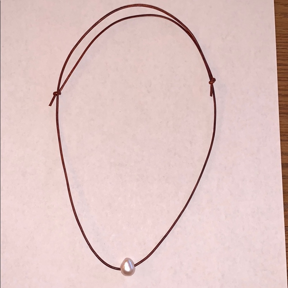 Leather and pearl necklace